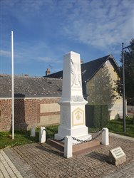 Le monument aux morts - Sainte-Marie-des-Champs